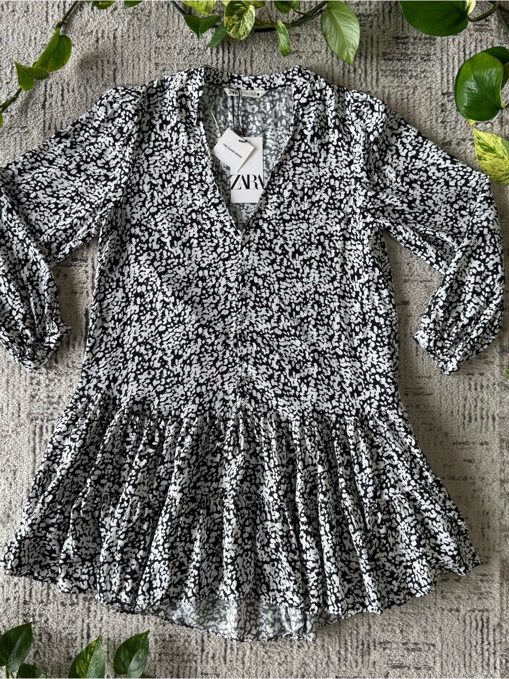 Zara Black & White Abstract Print V-Neck Dress